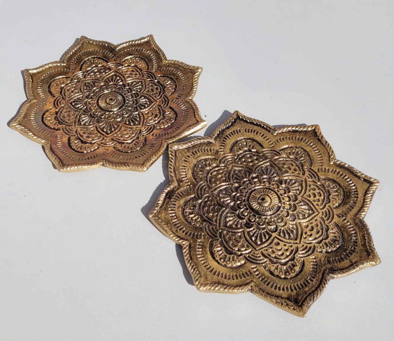 Porte encens en métal fleur de lotus