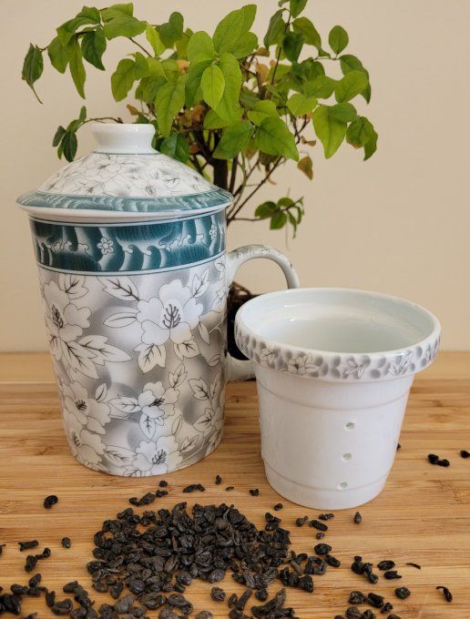 tasse-infusion-thé-porcelaine