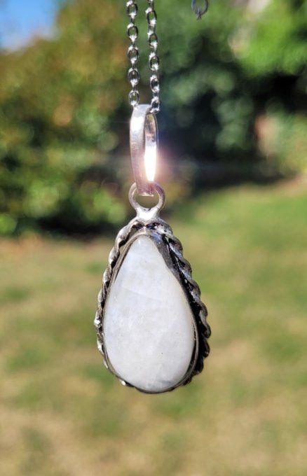 Pendentif Péristerite avec cerclage argent