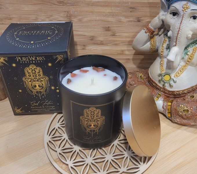 Bougie d'intention "bonne fortune" avec Jaspe rouge Patchouli et Orange 50heures