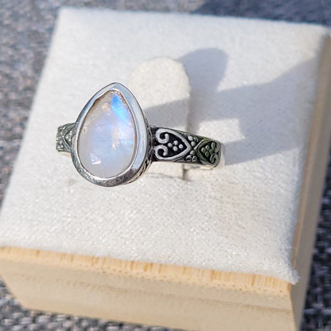 Bague Pierre de Lune et argent 925