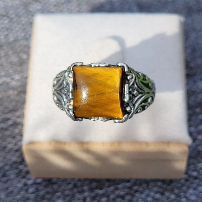 Bague chevalière Oeil du tigre et argent 925 Taille 61