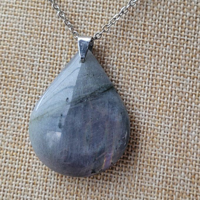 Pendentif goutte en Labradorite violette AA+