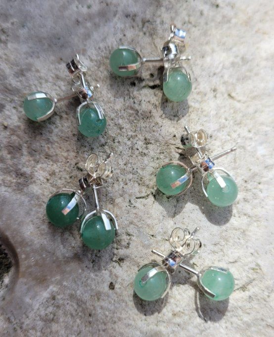 puces-oreilles-aventurine-verte