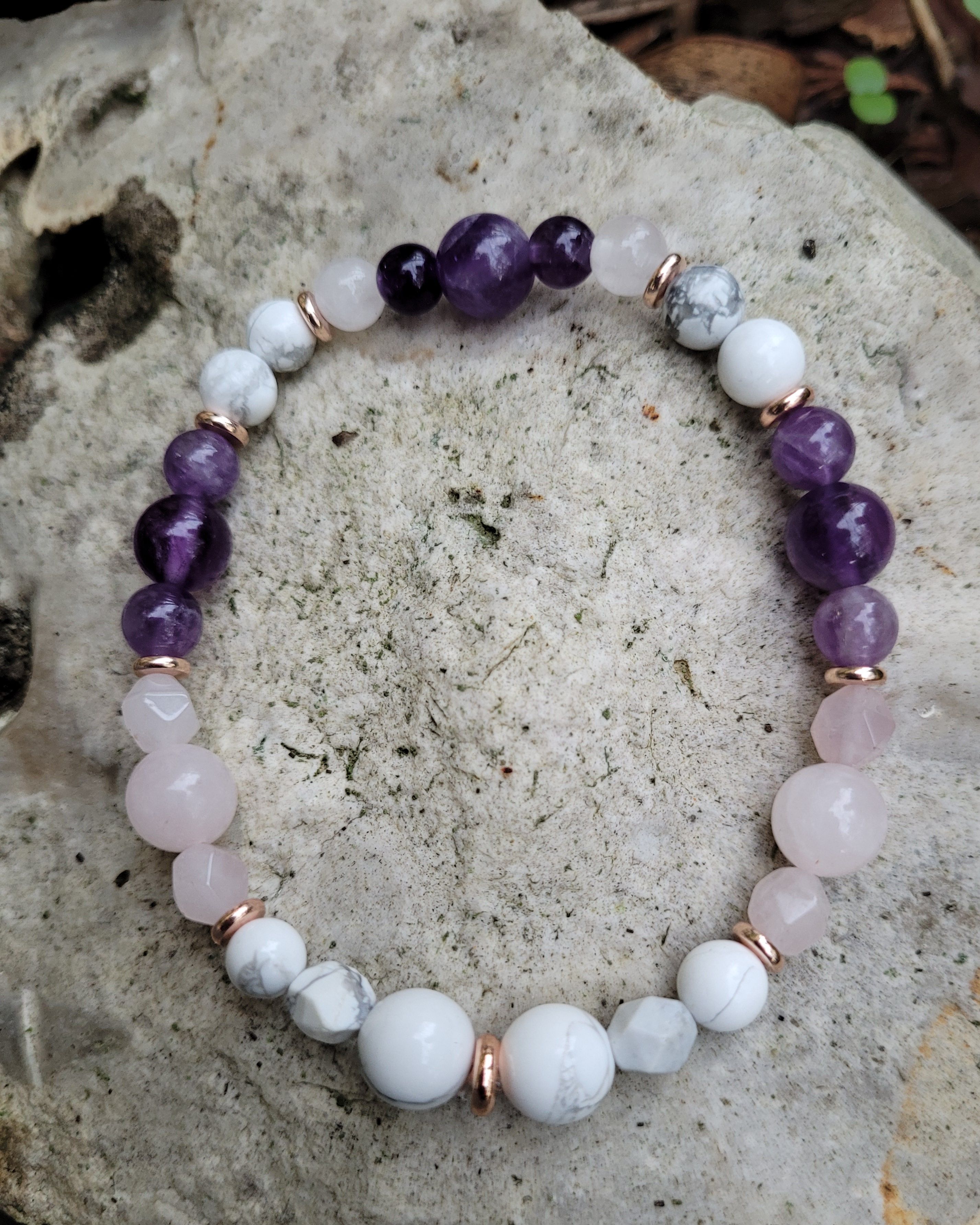 Howlite, Quartz Rose et Améthyste