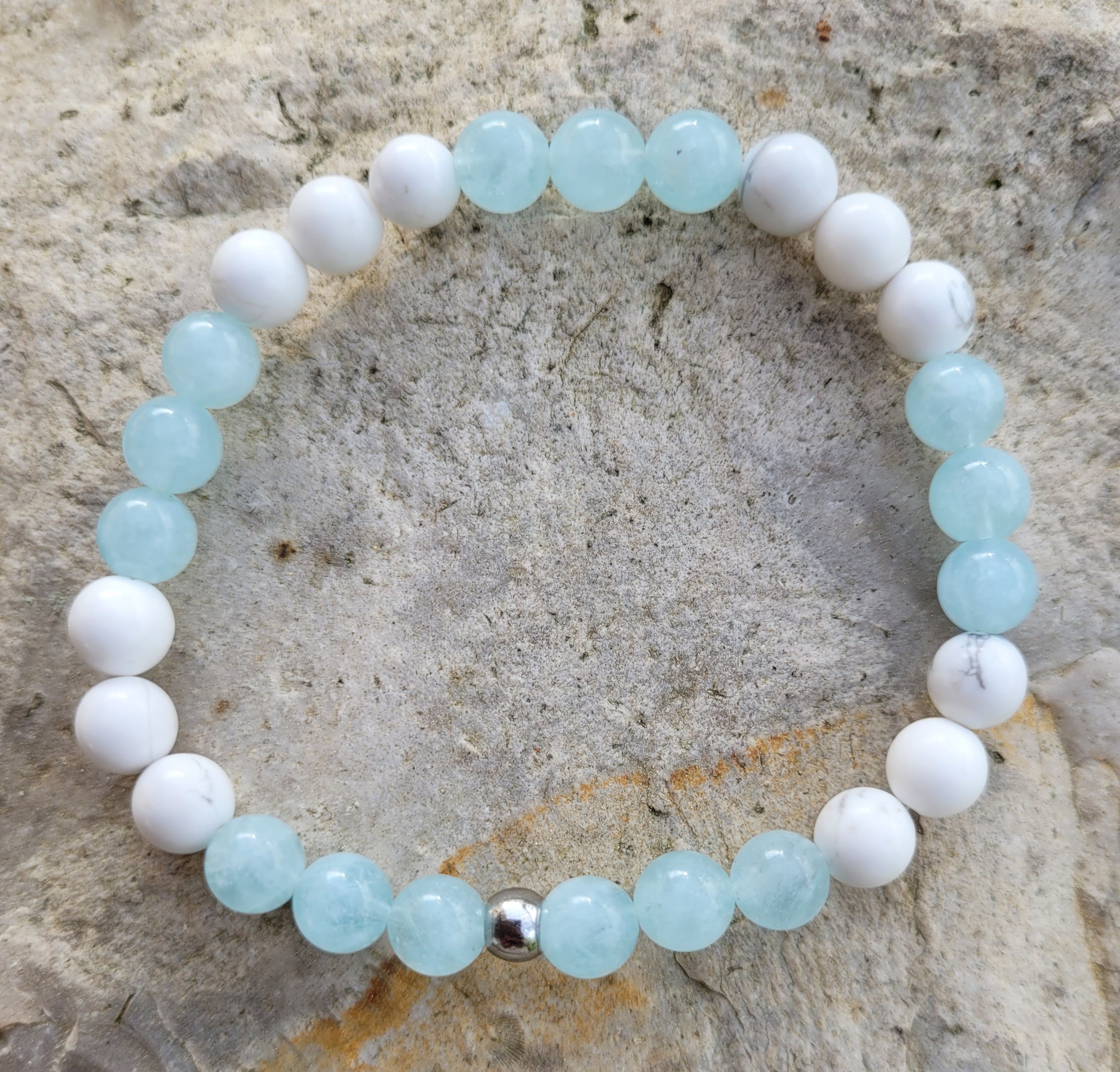 Aigue Marine et Howlite